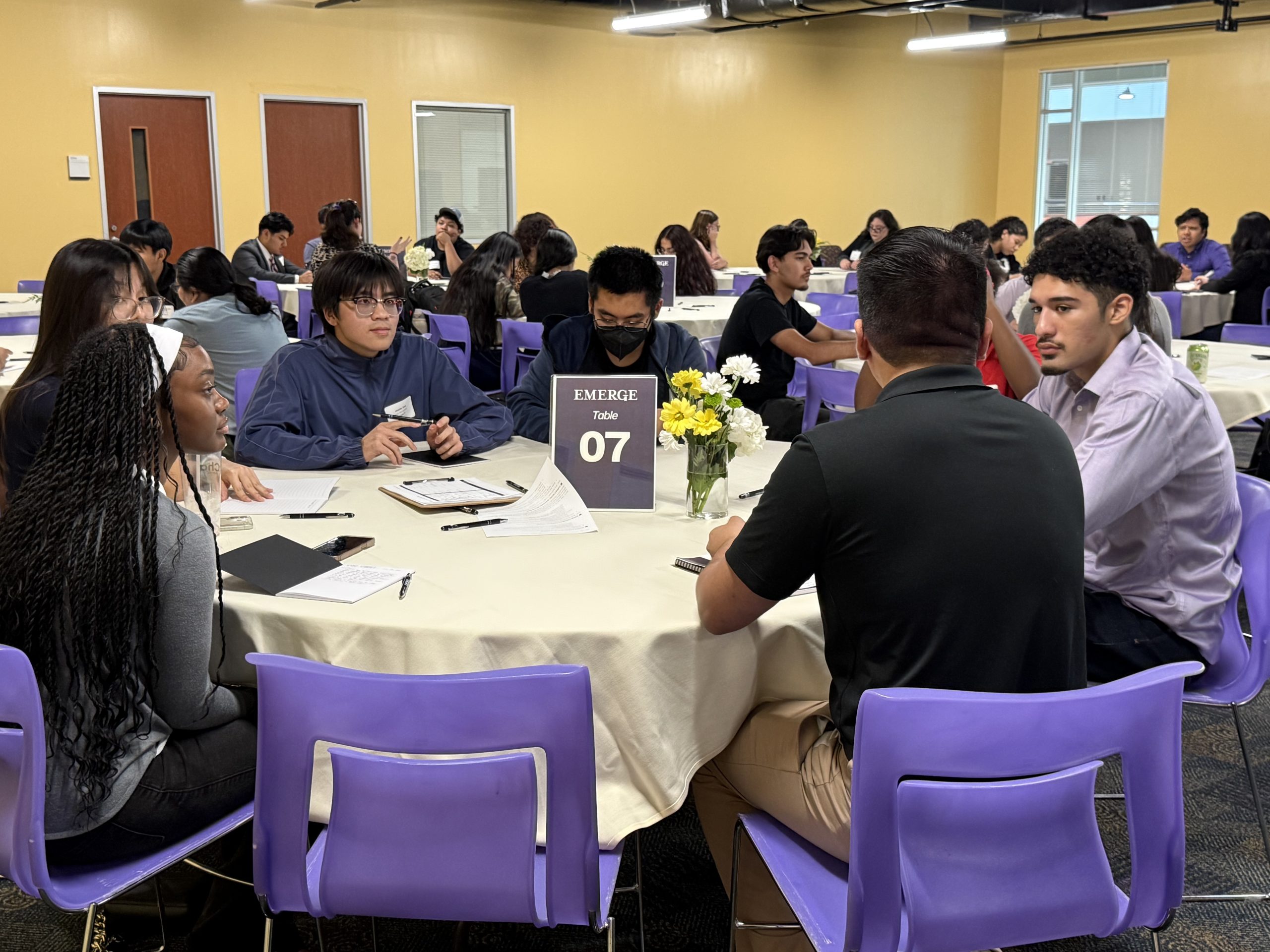 2025 Top Tier Roundtable Discussions Students At A Roundtable